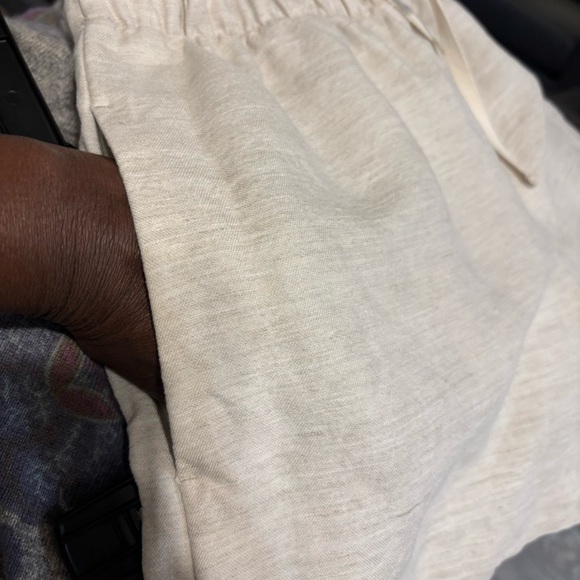 Aritzia Wilfred Tencel Linen Shorts with Drawstring size 2XS or 00 - Picture 7 of 15